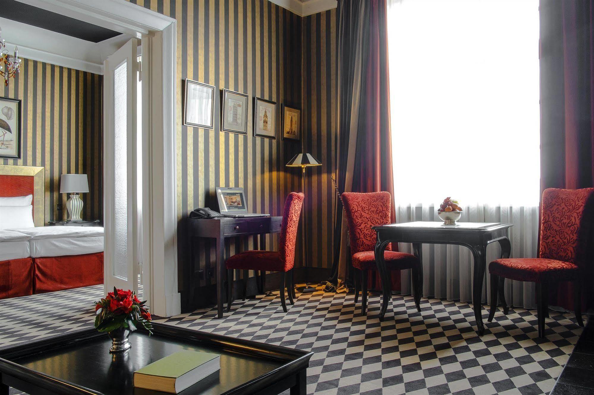 Romantik Hotel Das Smolka Hamburg Ngoại thất bức ảnh